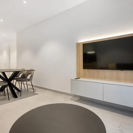 Beautiful Designed, Msida Block With Wifi And Ac