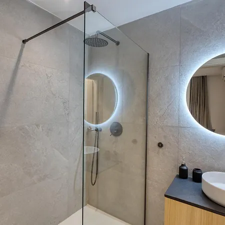 Beautiful Designed, Msida Block With Wifi And Ac * Tal-Hriereb