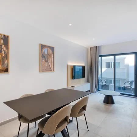 Beautiful Designed, Msida Block With Wifi And Ac Tal-Hriereb