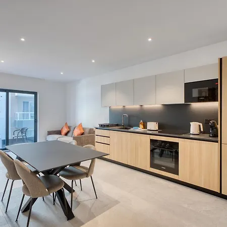 Beautiful Designed, Msida Block With Wifi And Ac Appartement *