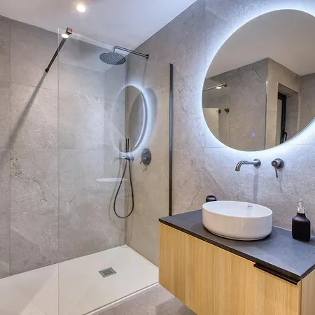 Beautiful Designed, Msida Block With Wifi And Ac Tal-Hriereb