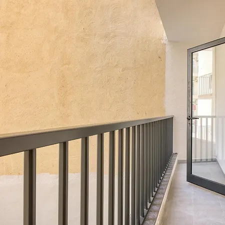 Beautiful Designed, Msida Block With Wifi And Ac